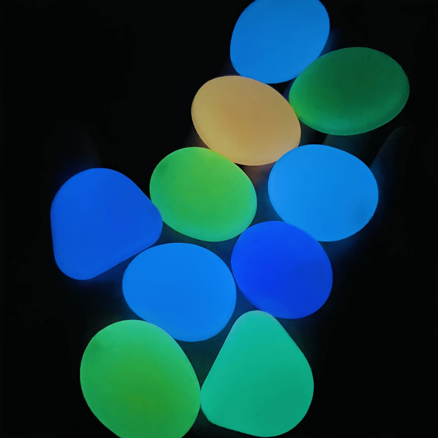 Set of 32 Extra-Large, Dreamy, Glowing Pebbles for Garden Paths, Aquariums, and Starry Night Lighting—Perfect for Home and Outdoor Decor