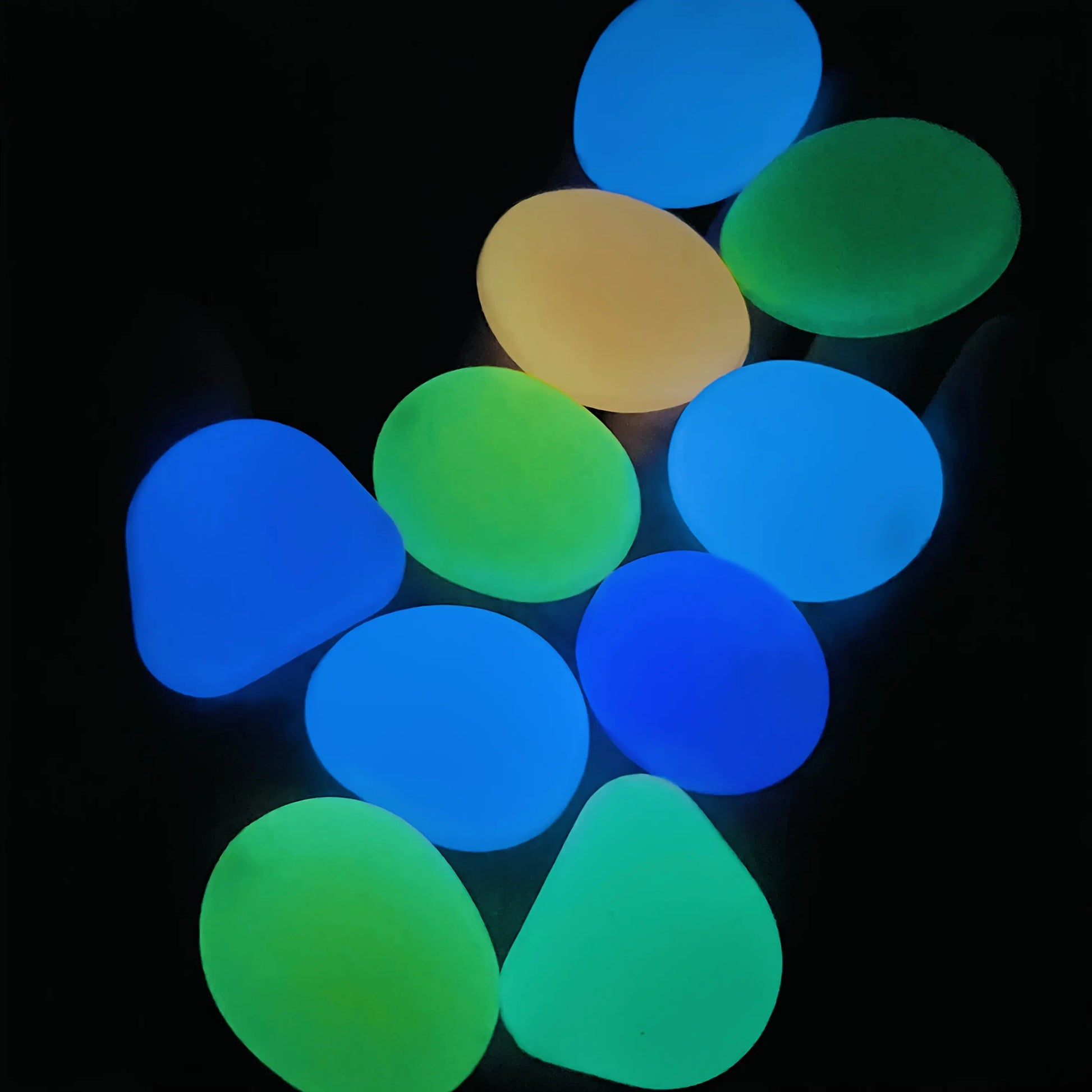 Set of 32 Extra-Large, Dreamy, Glowing Pebbles for Garden Paths, Aquariums, and Starry Night Lighting—Perfect for Home and Outdoor Decor