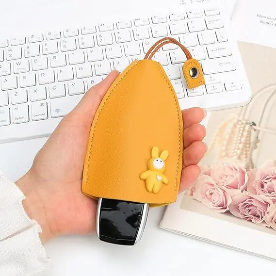 Cute Cartoon Leather Pull-Out Key Case – Portable Anti-Scratch Car Key Holder Pouch