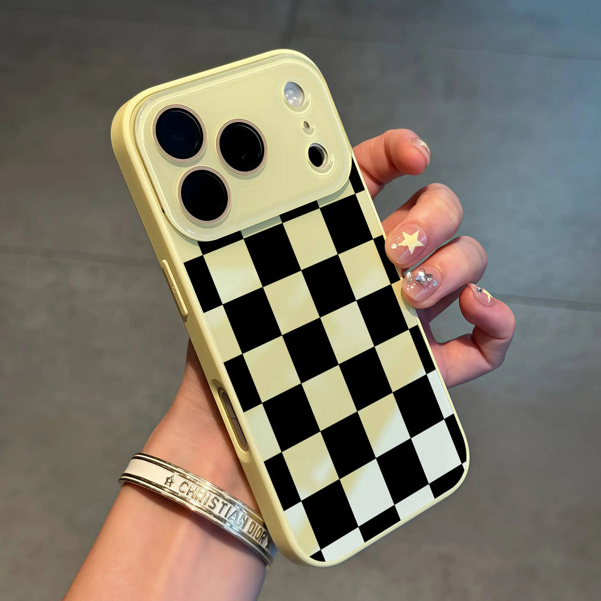 Retro Checkerboard Phone Case – Black & White Aesthetic Shockproof Cover with Camera Protection for iPhone 17 Pro Max