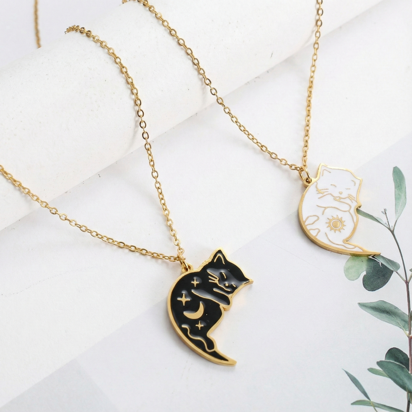 Matching Necklaces: Connect Your Hearts