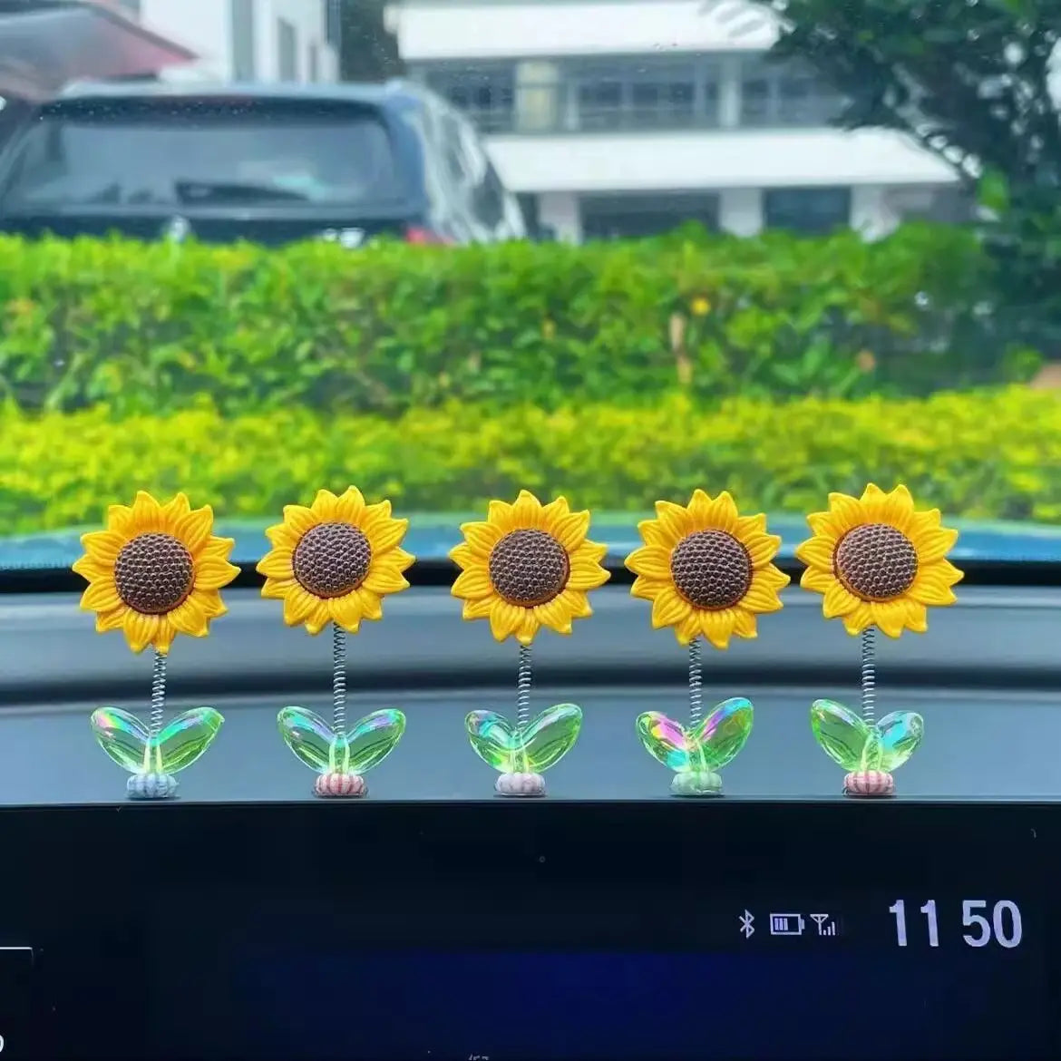 JOYTUTUS 5 Pcs Car Center Console Dashboard Ornament,Sunflower Car Dashboard Decor,Creative Shaking Head Flower Car Interior Accessory