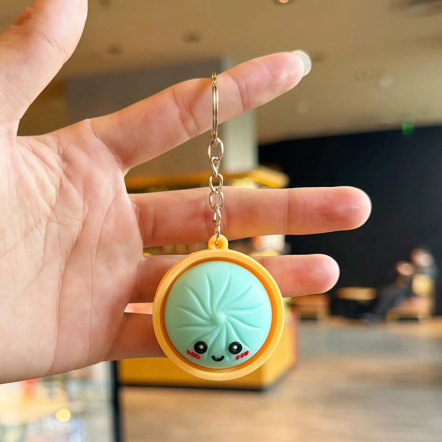 Cute Dumpling Pressable Fidget Keychain - PVC Food-Shaped Charm, Wear-Resistant Stress Relief Toy for Daily Use, Party, Festivals, School Prizes & Gifting