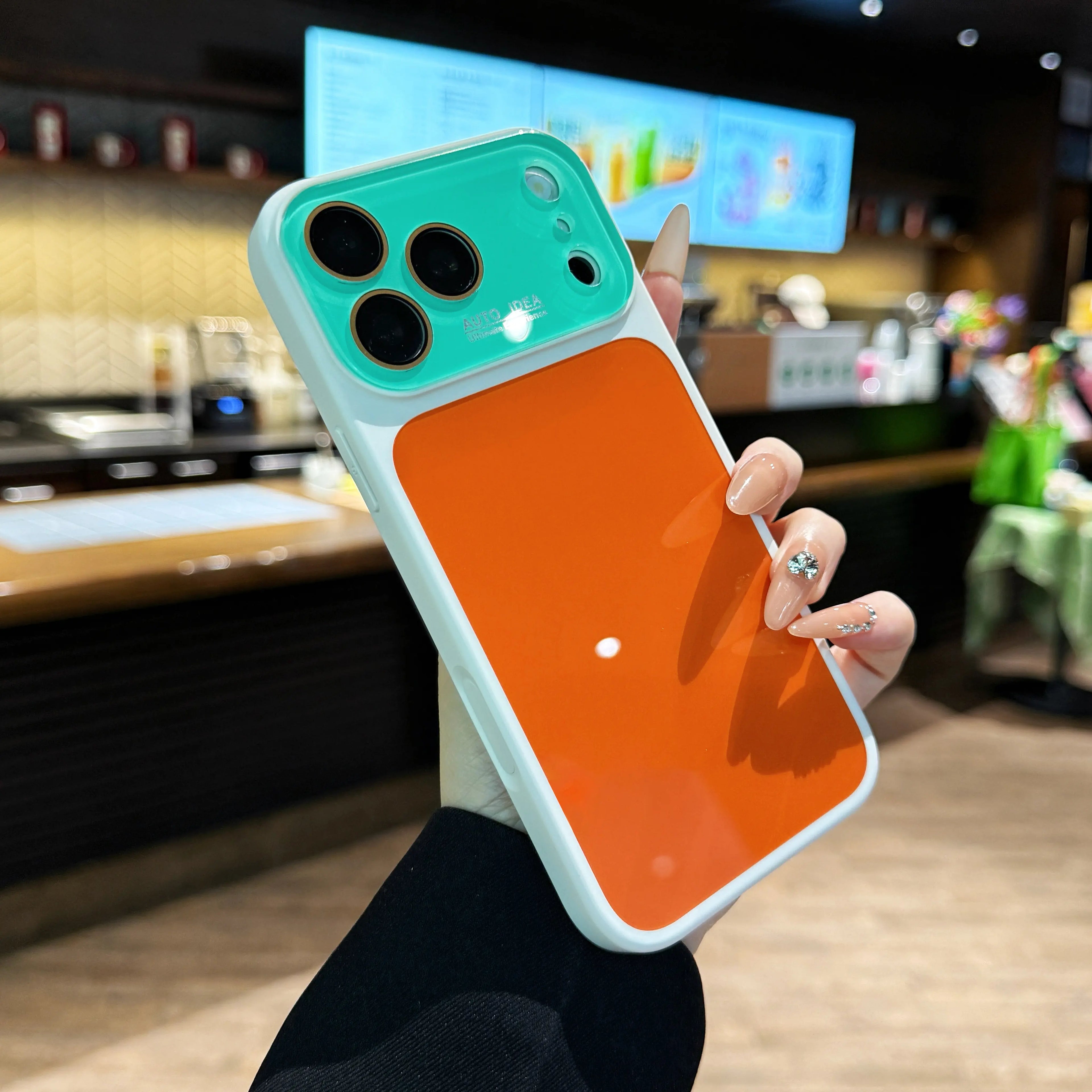 Funda de Teléfono de Cristal Color Caramelo Dopamina – Protección de Lente en Contraste Cubierta Anticaída para iPhone 17 Pro Max