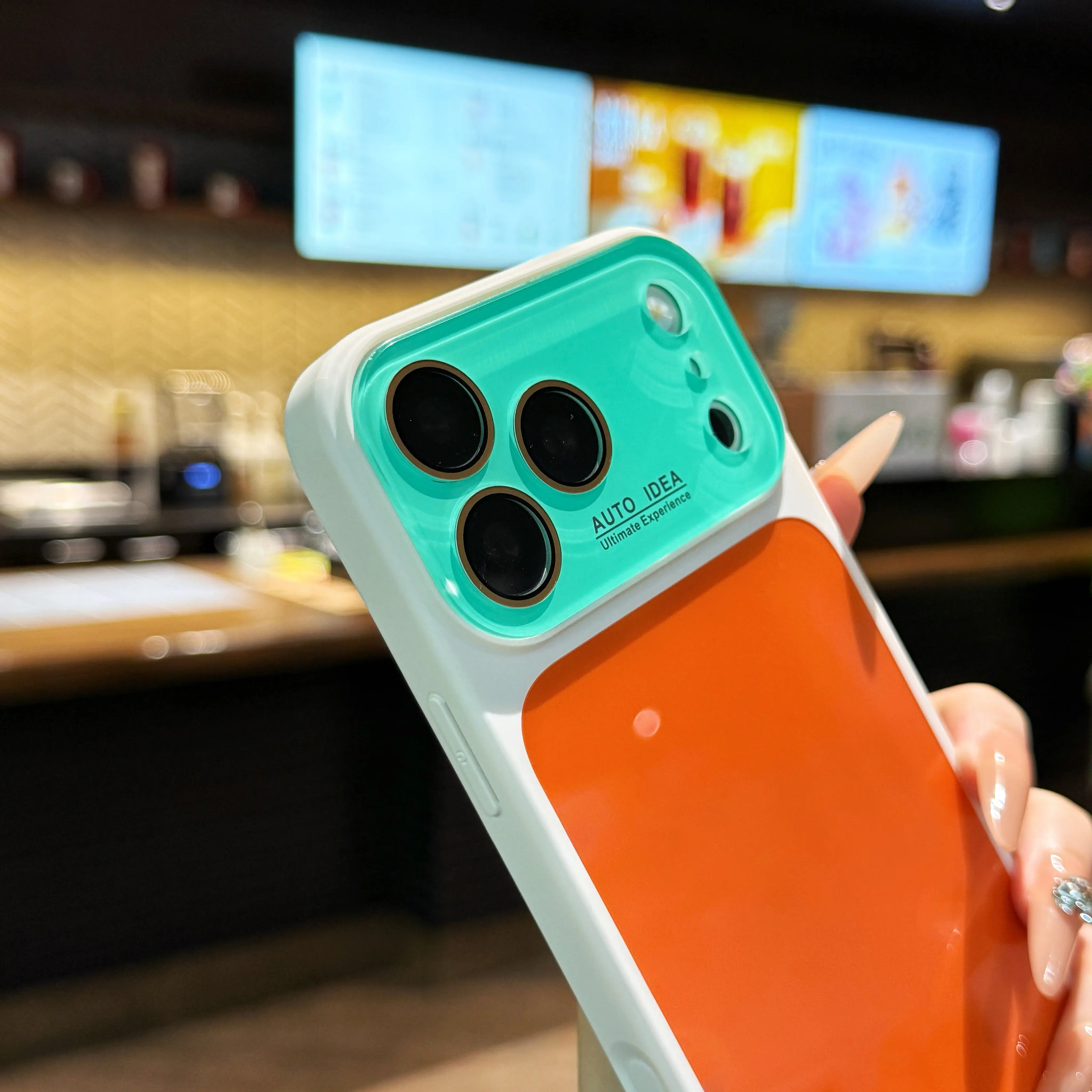 Funda de Teléfono de Cristal Color Caramelo Dopamina – Protección de Lente en Contraste Cubierta Anticaída para iPhone 17 Pro Max