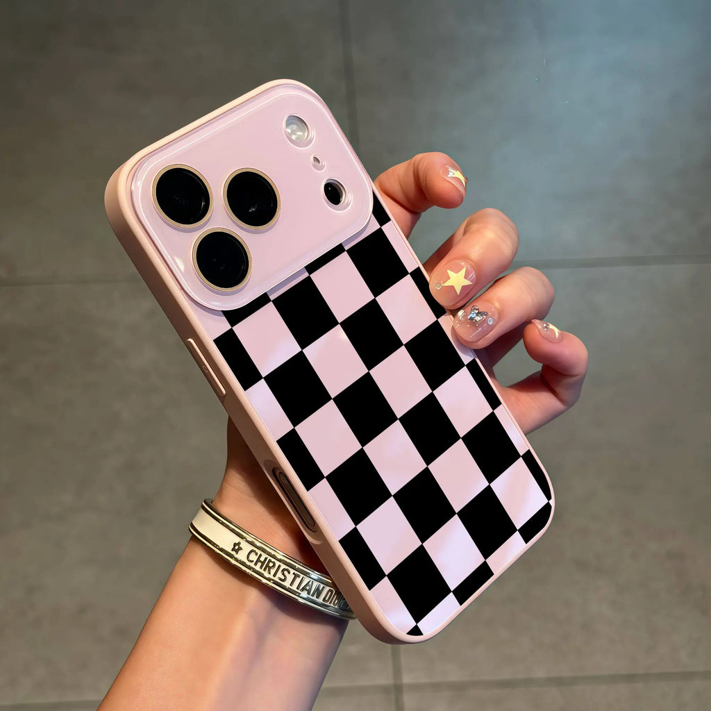 Retro Checkerboard Phone Case – Black & White Aesthetic Shockproof Cover with Camera Protection for iPhone 17 Pro Max