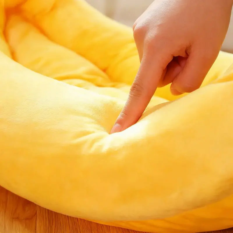 Banana Plush Pet Bed for Cats & Small Dogs – Soft Washable Cozy Banana Shape Pet Sofa