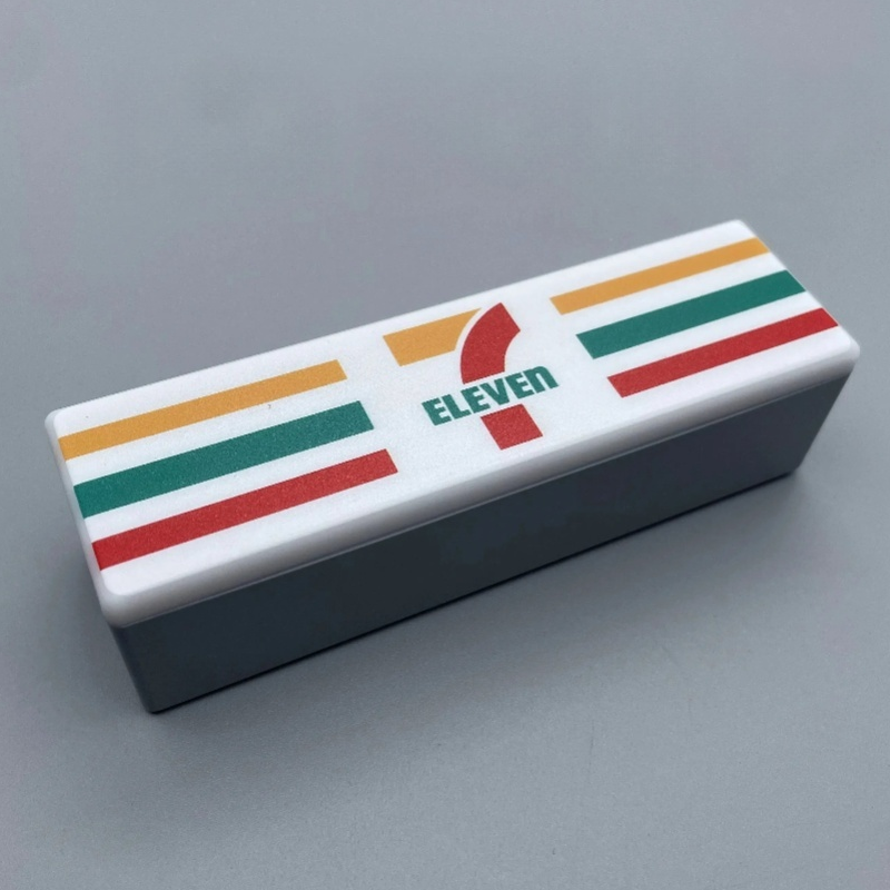Mini Store Light-Up Fridge Magnet – Retro Convenience Store LED Magnet Decor