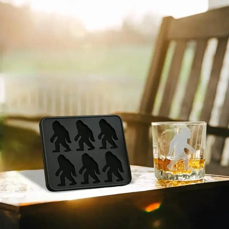 Bigfoot Ice Mold, Sasquatch Shape Silicone Ice Cube Molds, Funny Silicone Popsicle Molds for Halloween Party Drinks, Easy Release & Dishwasher Safe Utensils