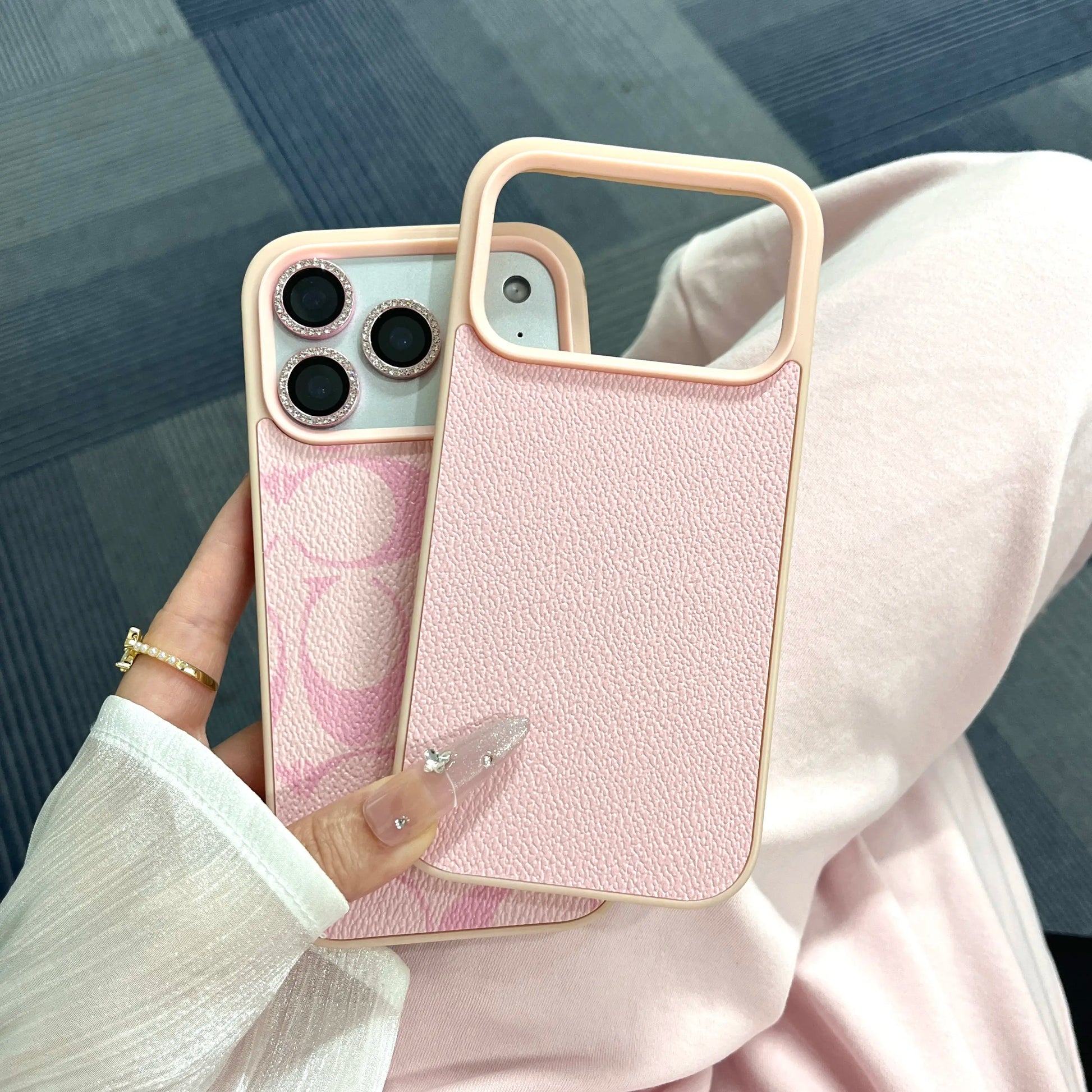 Suitable for iPhone 17，16, 15, 14, 13, 12, 11 Pro Max, high-end leather pattern phone case, iPhone 16 Plus, 15 Plus leather phone case for both boys and girls, shockproof phone case