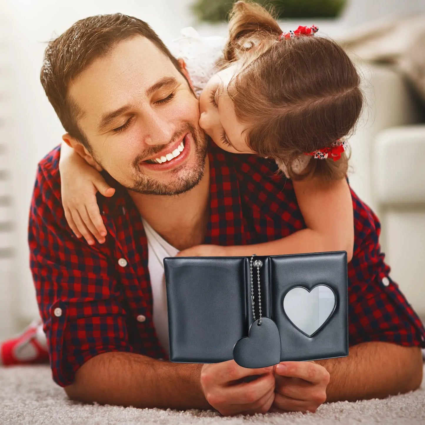 Heart-Shaped Mini Photo Album – 32 Pockets, Portable for Storing Small Photos & Cards