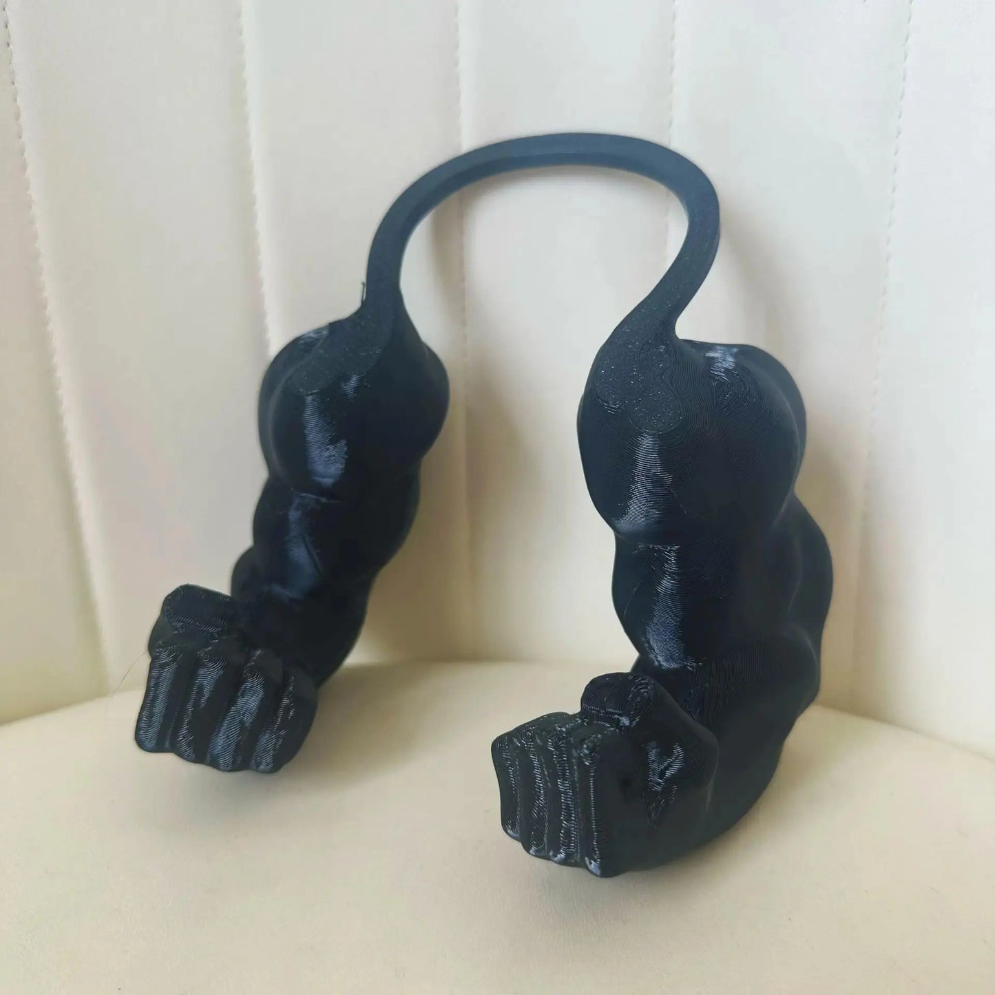 Cat neck-hanging fist toy pendant, funny gadget, cat pet muscle arm model