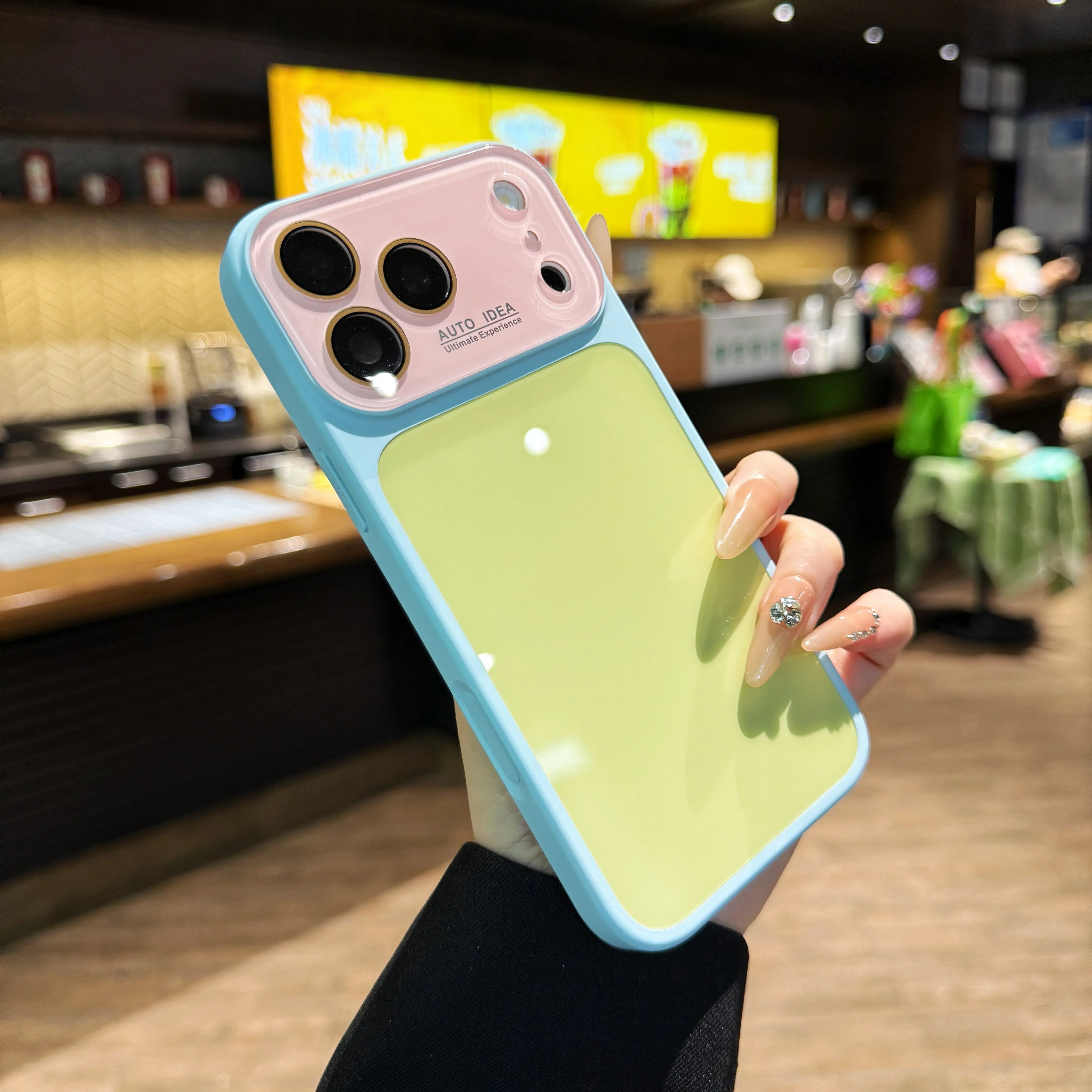 Funda de Teléfono de Cristal Color Caramelo Dopamina – Protección de Lente en Contraste Cubierta Anticaída para iPhone 17 Pro Max