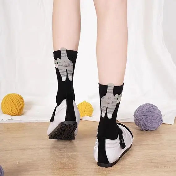 4 Pairs Cute Cat Socks with Balls, Cat Socks for Women Men, Cotton Novelty Funny Animal Cute Crew Sock for Women Men Cats Lovers Gift（Buy now and receive a free gift）