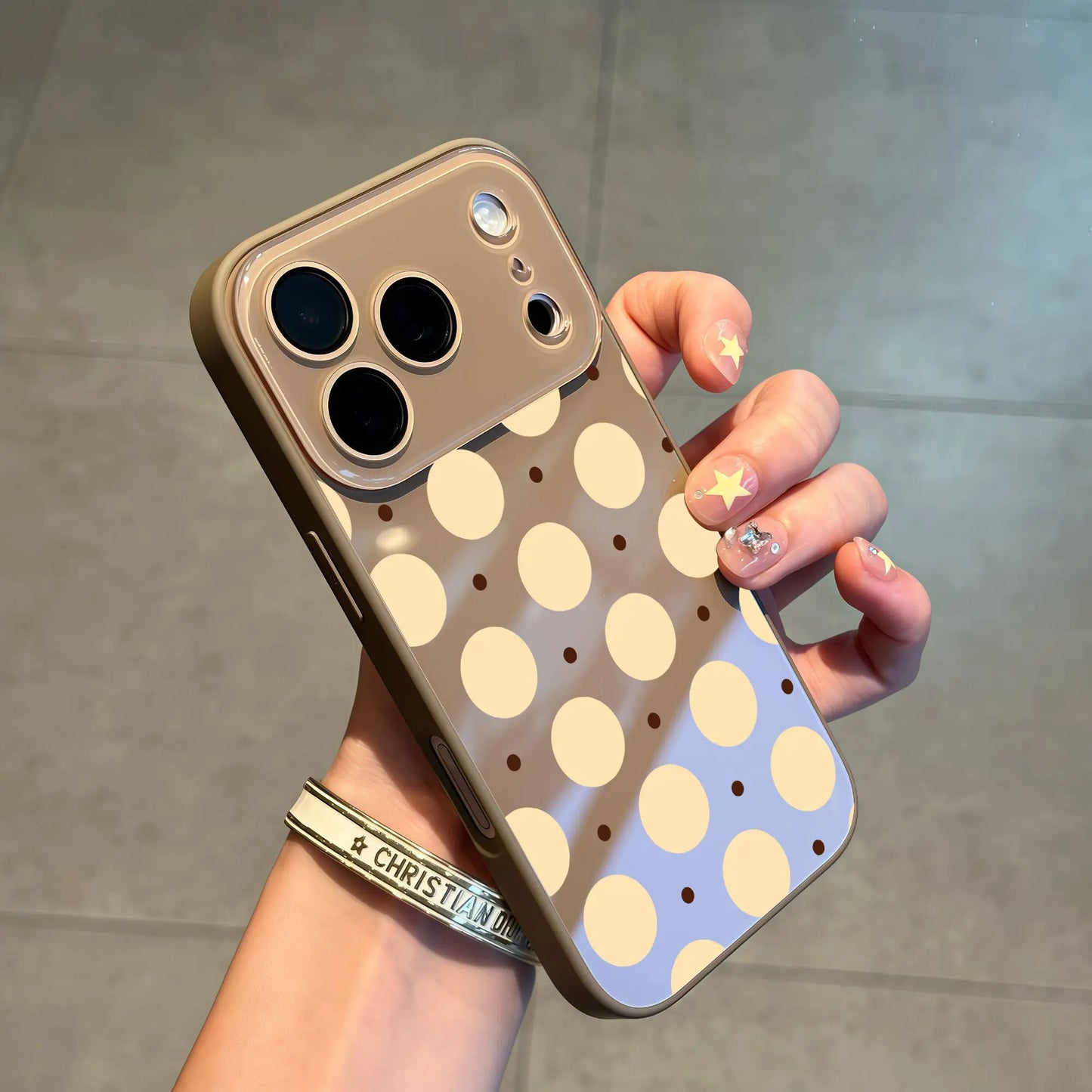 Cute Summer Polka Dot Case – Shockproof Glossy Cover with Camera Protection for iPhone 17 Pro Max