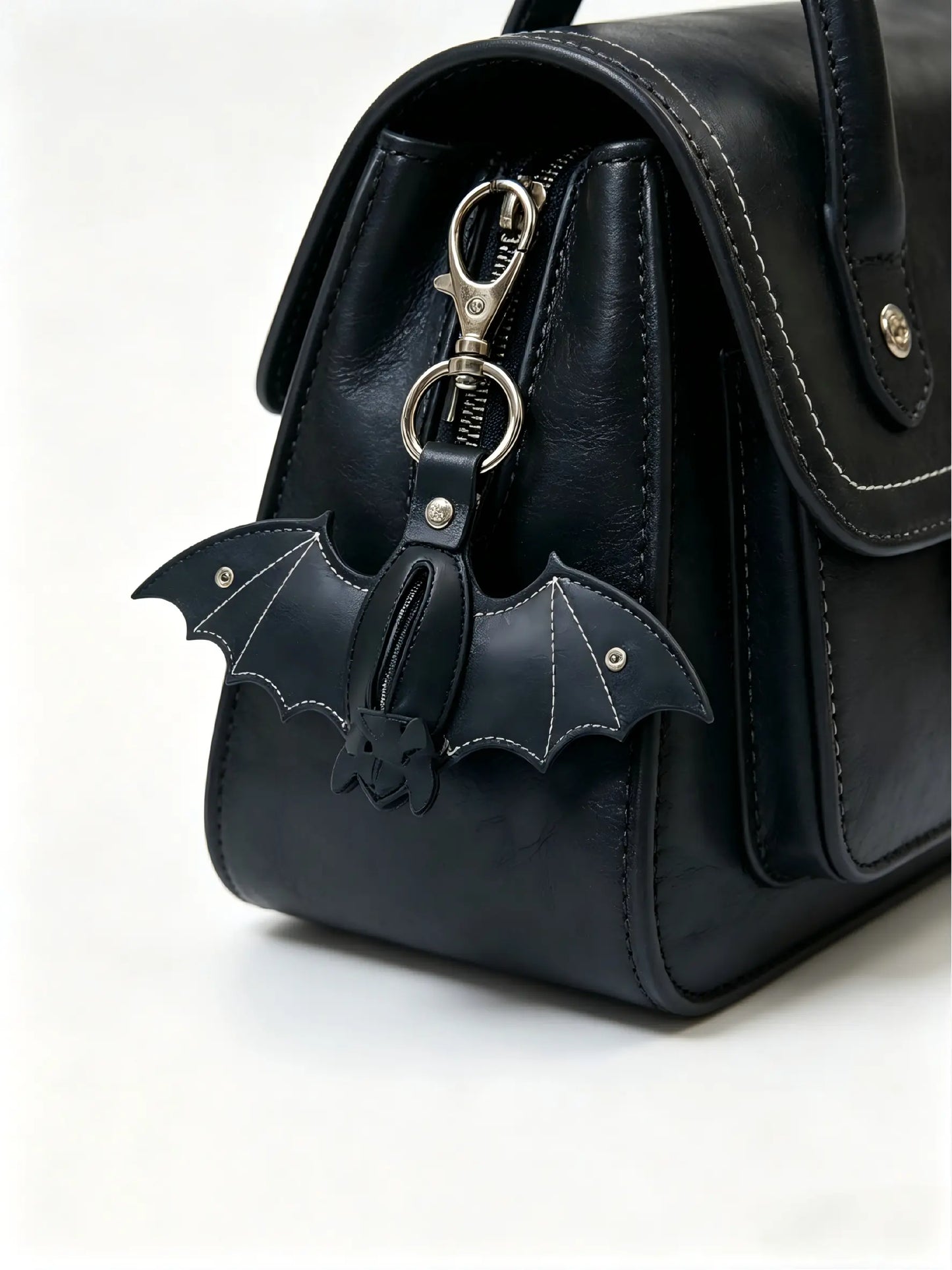 Bat Wing Leather Keychain Pouch – Gothic Coin Purse Holder, Mini Wallet Key Ring Accessory