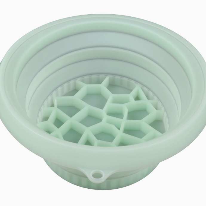 Ice Facial Bowl™ – Collapsible Silicone Ice Bath for Depuffing, Skin Tightening & Glowing Skin